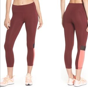Zella Vertigo Crop Leggings Size XS